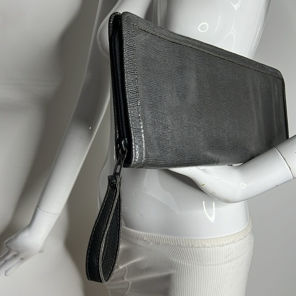 Neiman Marcus Tie Zip Around Long Travel Gray Clutch - Picture 5 of 9